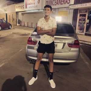 Meet your Posher, Roy